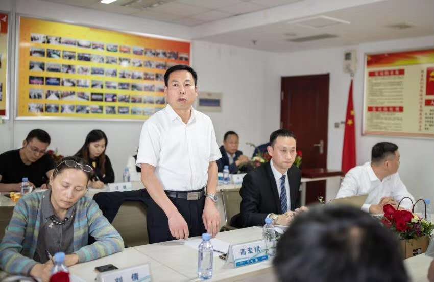 柏涵管理总经理高宏斌应邀参加第八期会链下午茶并回答企业家提出的问题。